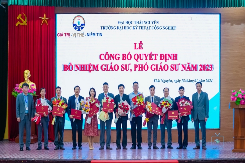 Trường Đại học Kỹ thuật Công nghiệp trao quyết định bổ nhiệm Giáo sư, Phó Giáo sư năm 2023