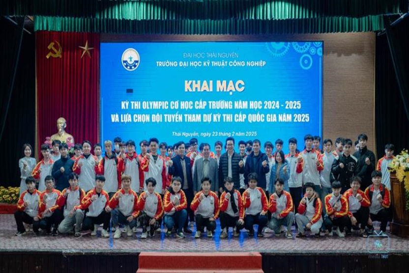 Khai mạc kỳ thi olympic cơ học cấp trường năm học 2024 – 2025 và lựa chọn đội tuyển tham dự kỳ thi cấp quốc gia năm 2025