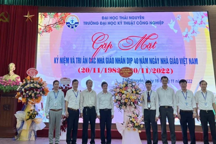 Trường Đại học Kỹ thuật Công nghiệp tổ chức lễ kỷ niệm 40 năm ngày nhà giáo Việt Nam 20/11